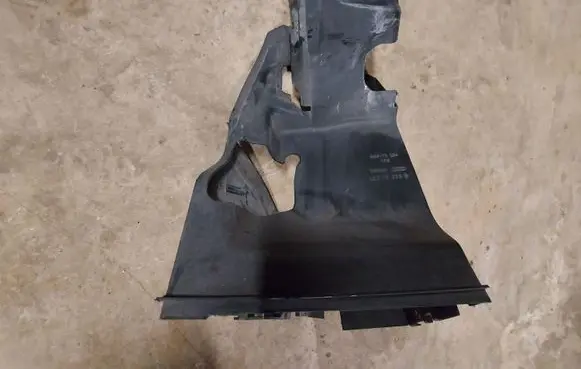 Audi A8 S8 D3 4E Intercooler air channel guide 4E0117336G