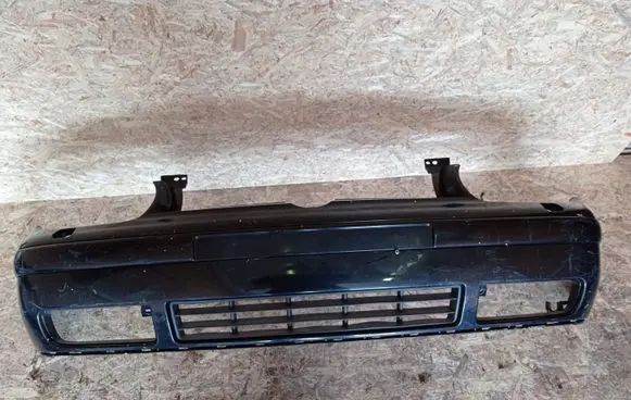 Volkswagen Golf IV Front bumper