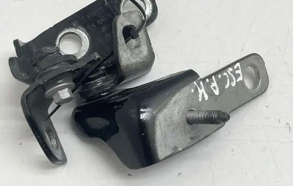 Ford Escape IV Front door hinge set H1BBA2201