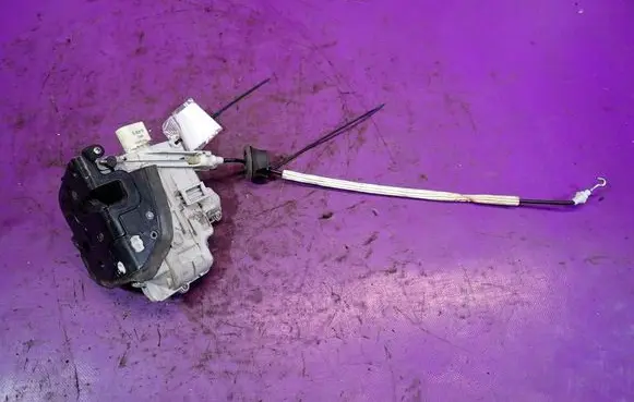 Fiat Punto (199) Front door lock 