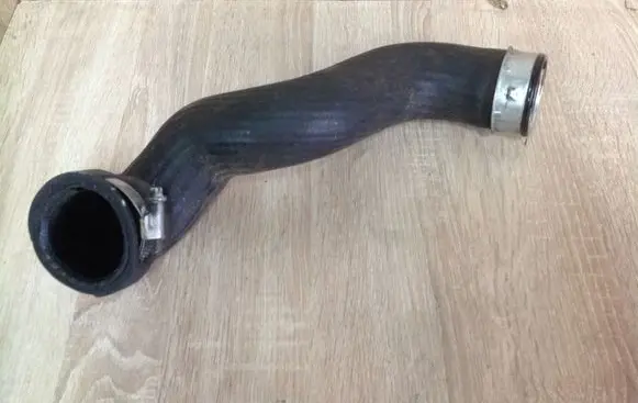 Audi A4 S4 B7 8E 8H Intercooler hose/pipe 8E0145737E