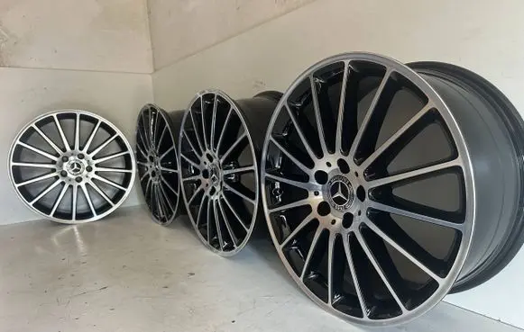 Mercedes-Benz V Class W447 R19 alloy rim A4474012700