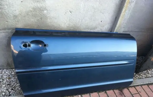 Door (2 Door Coupe)