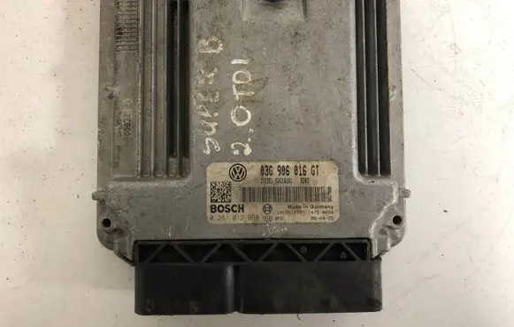 Skoda Superb B5 (3U) Engine control unit/module 03G906016GT 0281012698
