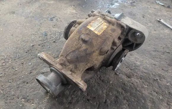 BMW 5 E60 E61 Rear differential 7541546