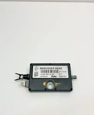 Mercedes-Benz SL R230 Aerial antenna amplifier A2308203289 2308203289