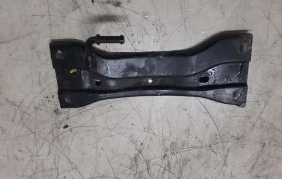 Skoda Citigo Muffler mount bracket/holder 1S0802128A