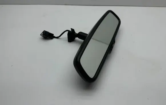 Rear view mirror (interior)