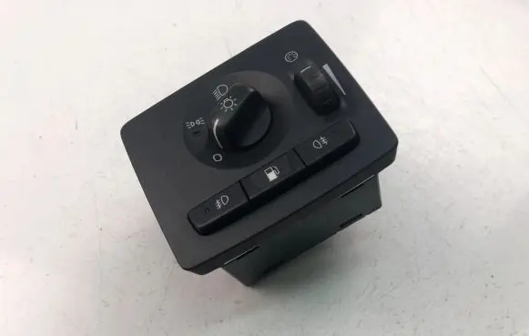 Volvo V50 Light switch 30739299