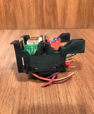 Mercedes-Benz E W211 Fuse module 2115450301 1394331-1