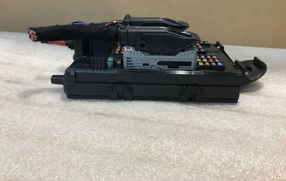 Volvo XC60 Fuse box set 31682732 0086999 K067R