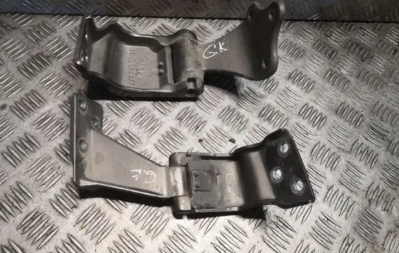 Mercedes-Benz Vito Viano W447 Tailgate/trunk/boot hinge 6397401937 4477400137