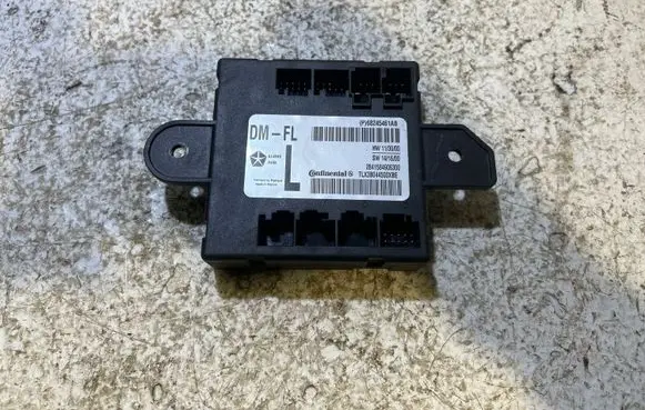 Dodge Charger Door control unit/module 68245461AB 2841584906300 TLZSB0445007BE