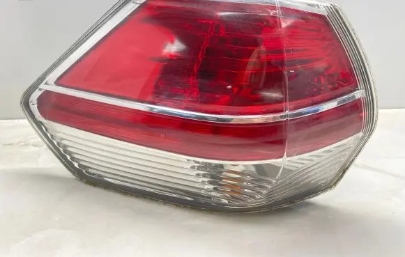 Nissan X-Trail T32 Rear/tail lights 22017939 A049628 61650128