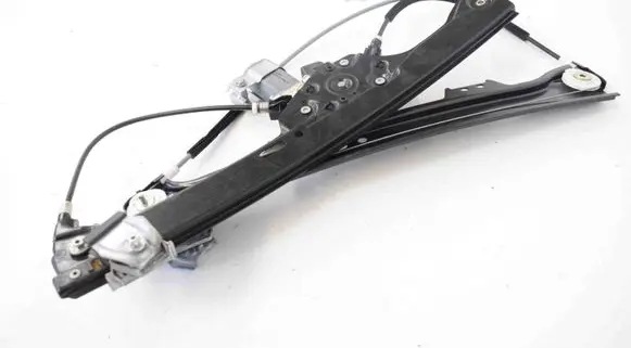 BMW 5 E60 E61 Front door electric window regulator 7034351 7075667