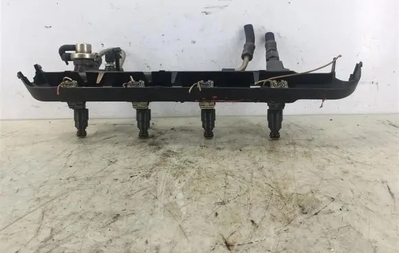 Opel Astra H Fuel main line pipe