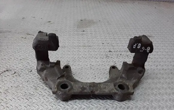 Volkswagen PASSAT B5 Front Brake Caliper Pad/Carrier 