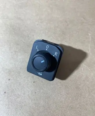 Volkswagen Tiguan Wing mirror switch 3G0959565 A33619