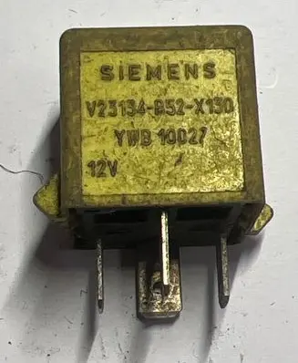 Ford Mondeo MK II Other relay V23134B52X130 YWB10027