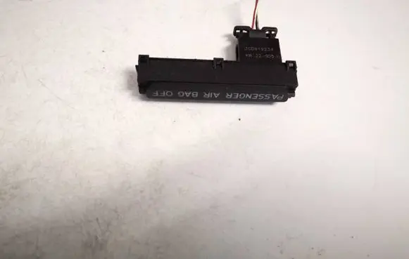 Volkswagen PASSAT B6 Passenger airbag on/off switch 3c0919234