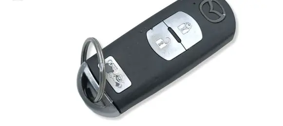 Mazda 6 Ignition key/card SKE13E01