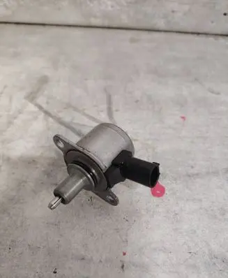BMW 5 F10 F11 Hydraulic servotronic pressure valve 78823400