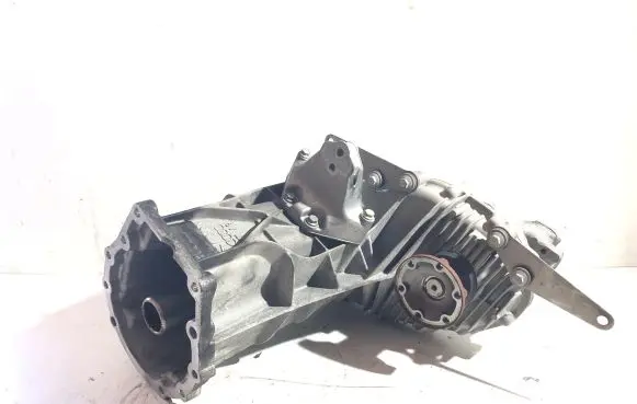Gearbox transfer box case