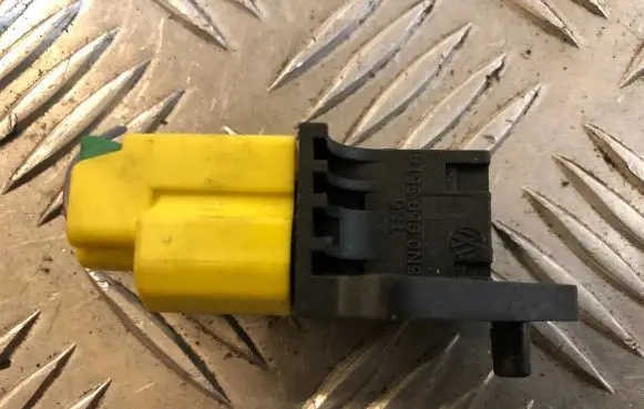 Volkswagen PASSAT B6 Airbag deployment crash/impact sensor 5N0959351B