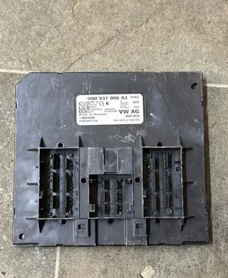 Volkswagen PASSAT B8 Comfort/convenience module 5Q0937086AJ F005V01738 15H1012622