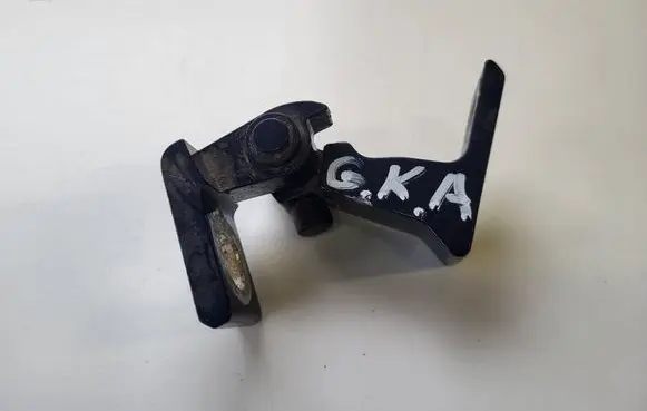 Skoda Octavia Mk3 (5E) Rear door lower hinge