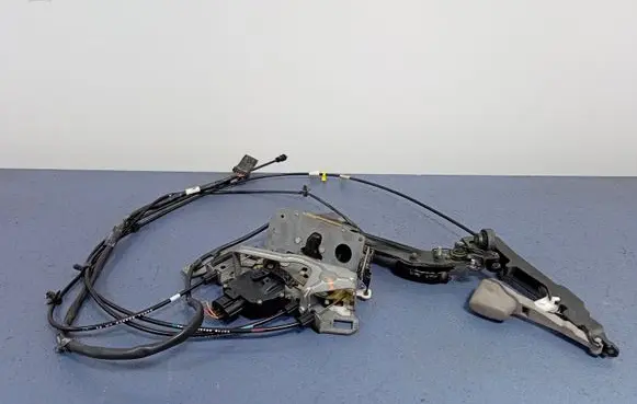 Chrysler Grand Voyager IV Rear door lock
