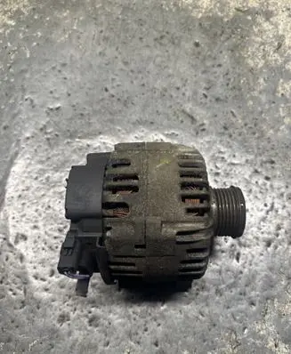 Citroen C4 I Generator/alternator 9646321780