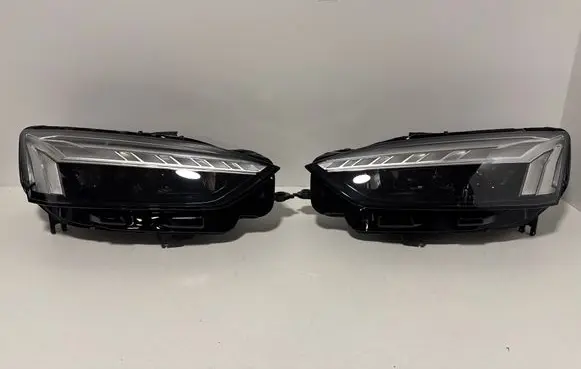 Audi A5 Headlights/headlamps set 8W6941040 8W6941039