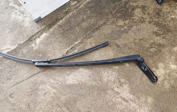 Audi Q7 4L Windshield/front glass wiper blade 178832 AL230