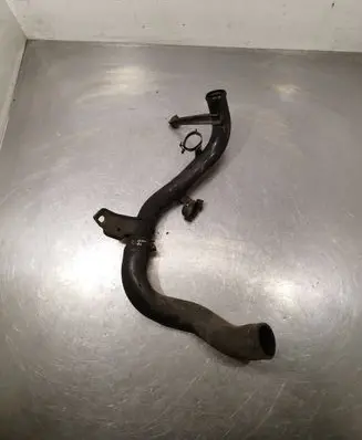 Ford Mondeo MK IV Intercooler pipe mounting bracket 
