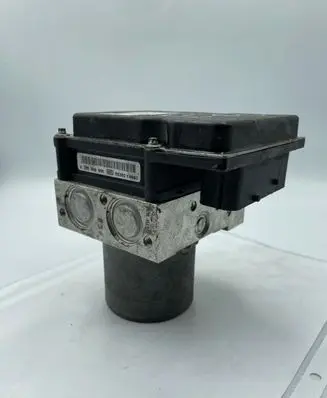BMW 5 E60 E61 ABS Pump 6775732 6775730