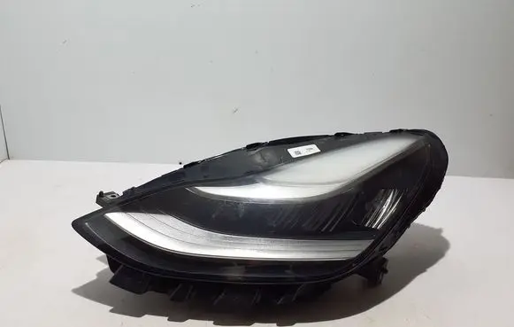 Tesla Model 3 Headlight/headlamp 1077375