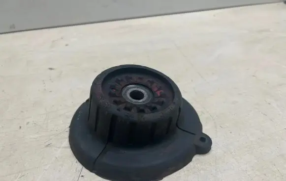 Lancia Delta Coil spring mount 56702841