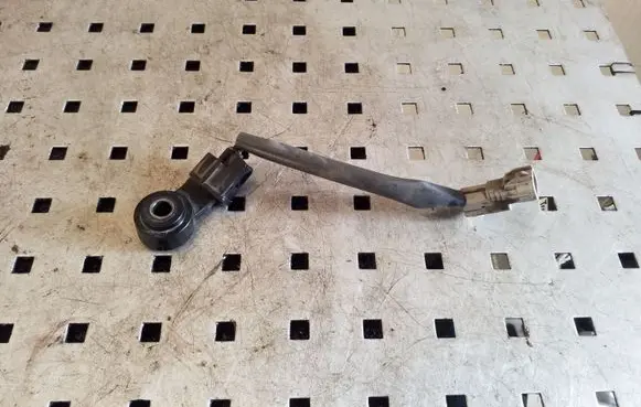 Lexus CT 200H Detonation knock sensor 1710001052 8961520090