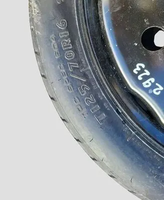 Cadillac CTS R16 spare wheel