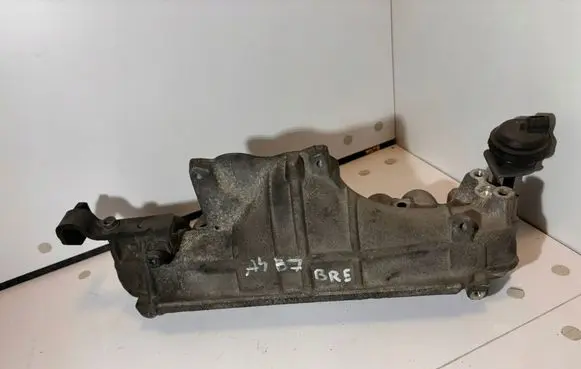 Audi A4 S4 B7 8E 8H Intake manifold 03G129713H