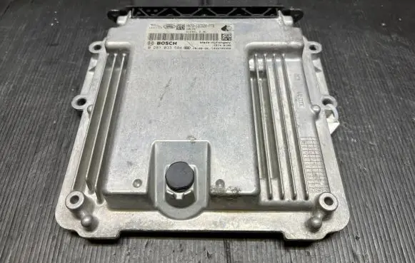 Land Rover Evoque I Engine control unit/module HX7312C520FFB 1039T05350 0281033584