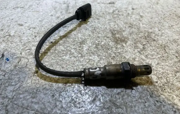 Audi A1 Lambda probe sensor 03F906262 2H22