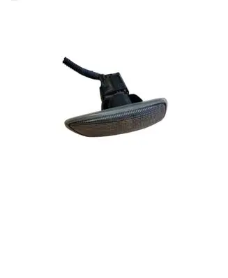 Volvo V70 Front fender indicator light 8658944