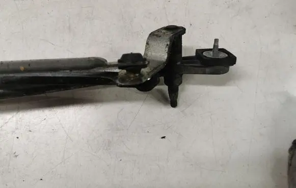 Ford C-MAX I Front wiper linkage and motor 0390241724 3M5117508AA
