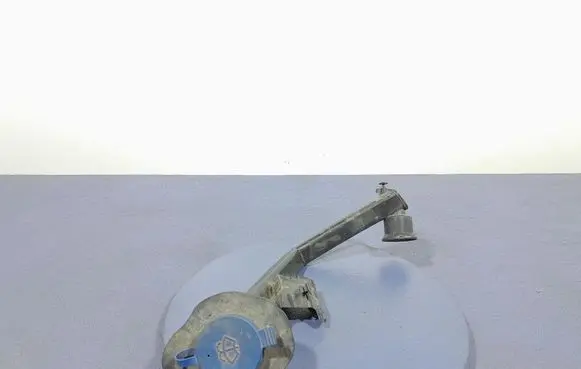 Mercedes-Benz GLC X253 C253 Windshield washer fluid reservoir/tank A2138690066