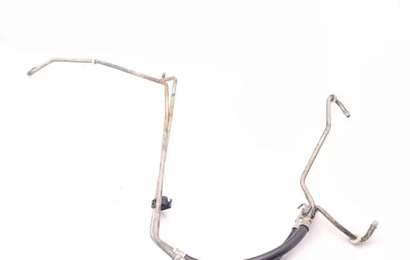 Engine coolant pipe/hose