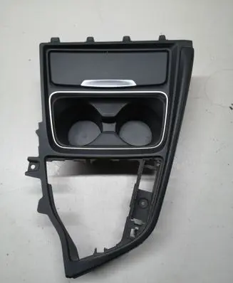Cup holder front