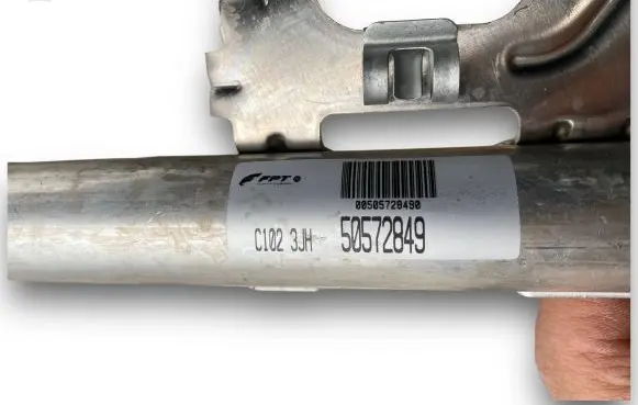 Alfa Romeo Stelvio Engine coolant pipe/hose 50572849 68632591AA 0050572849