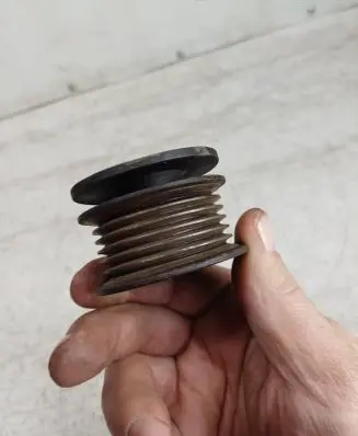 Audi 80 90 S2 B4 Alternator pulley 